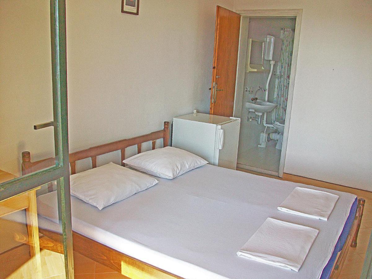 Hoxha Rooms 울친 객실 사진