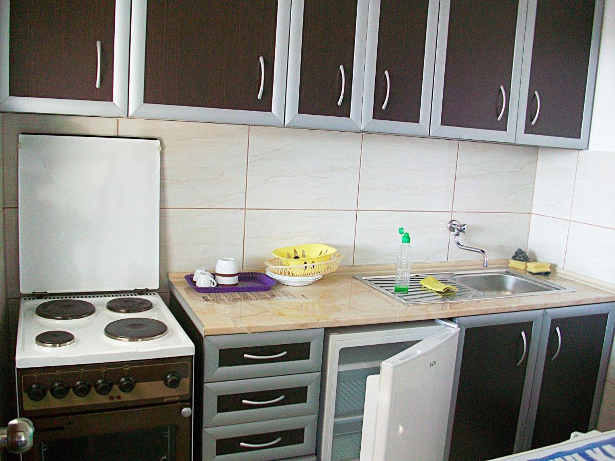 Hoxha Rooms 울친 외부 사진